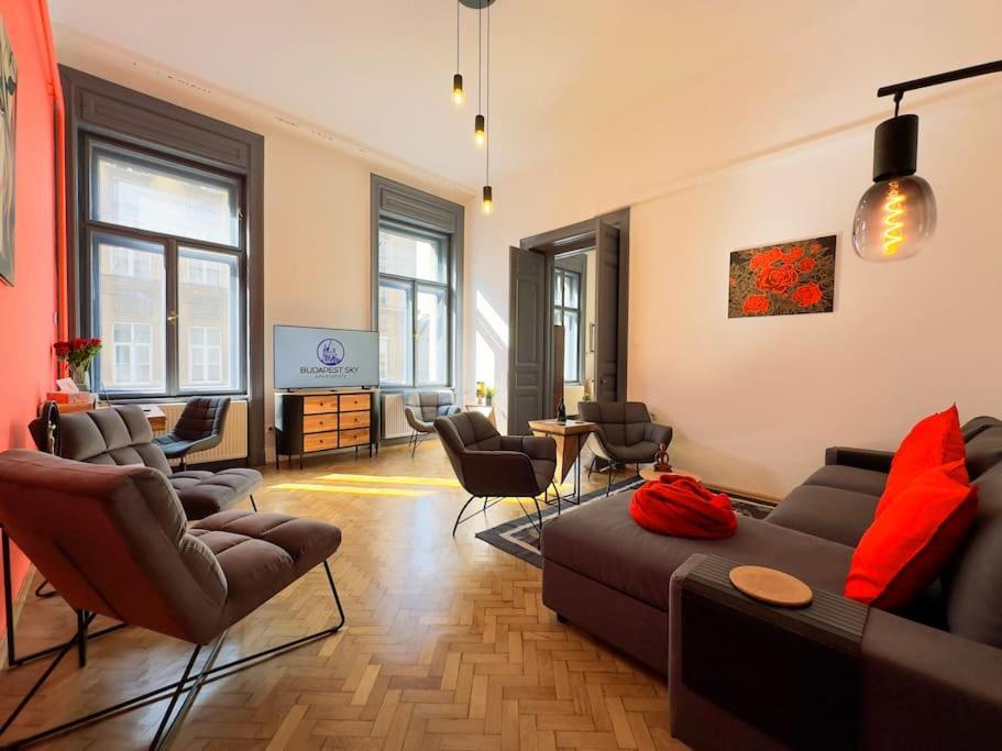 Apartamento New! Huge Luxury 5br In - Rose House Budapest